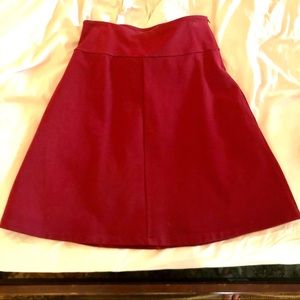 Betabrand M red Ponte skort